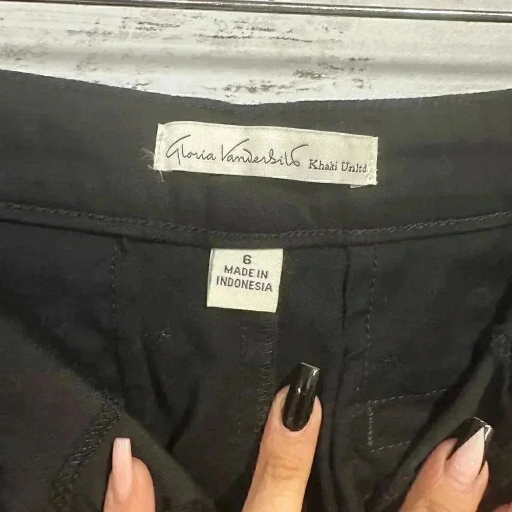 Gloria Vanderbilt Black Khaki Crop Pants - Picture 3 of 5